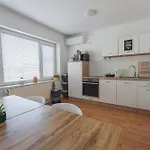 Do Avta 4* Ljubljana