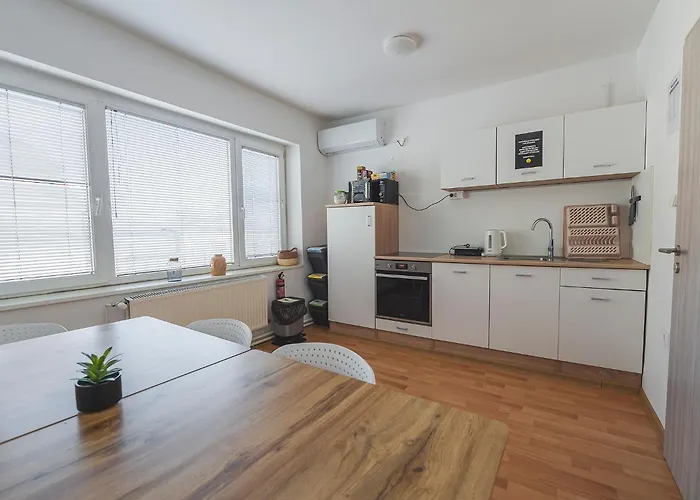 Do Avta 4* リュブリャナ