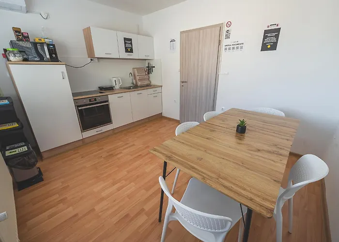 Do Avta 4* リュブリャナ