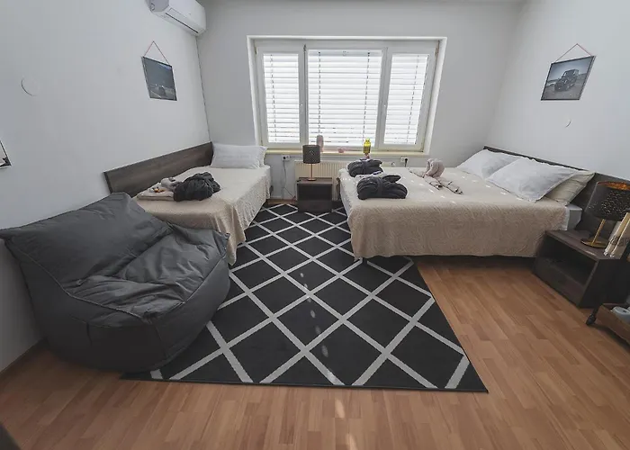 Hiša za goste Do Avta 4*